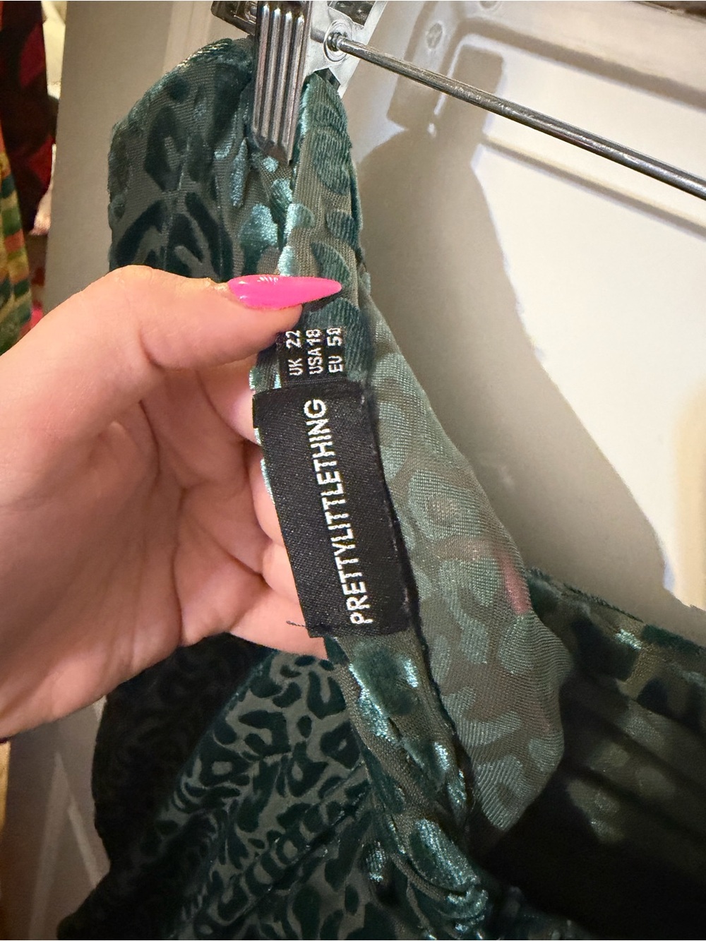 Prettylittlething Green Leopard Print Draped skirt - Picture 4 of 4